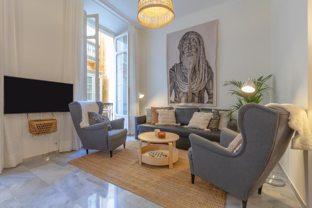 Puerta De Larios: Central Three-Bedroom Apartment With Balconies And Patio Málaga Eksteriør bilde