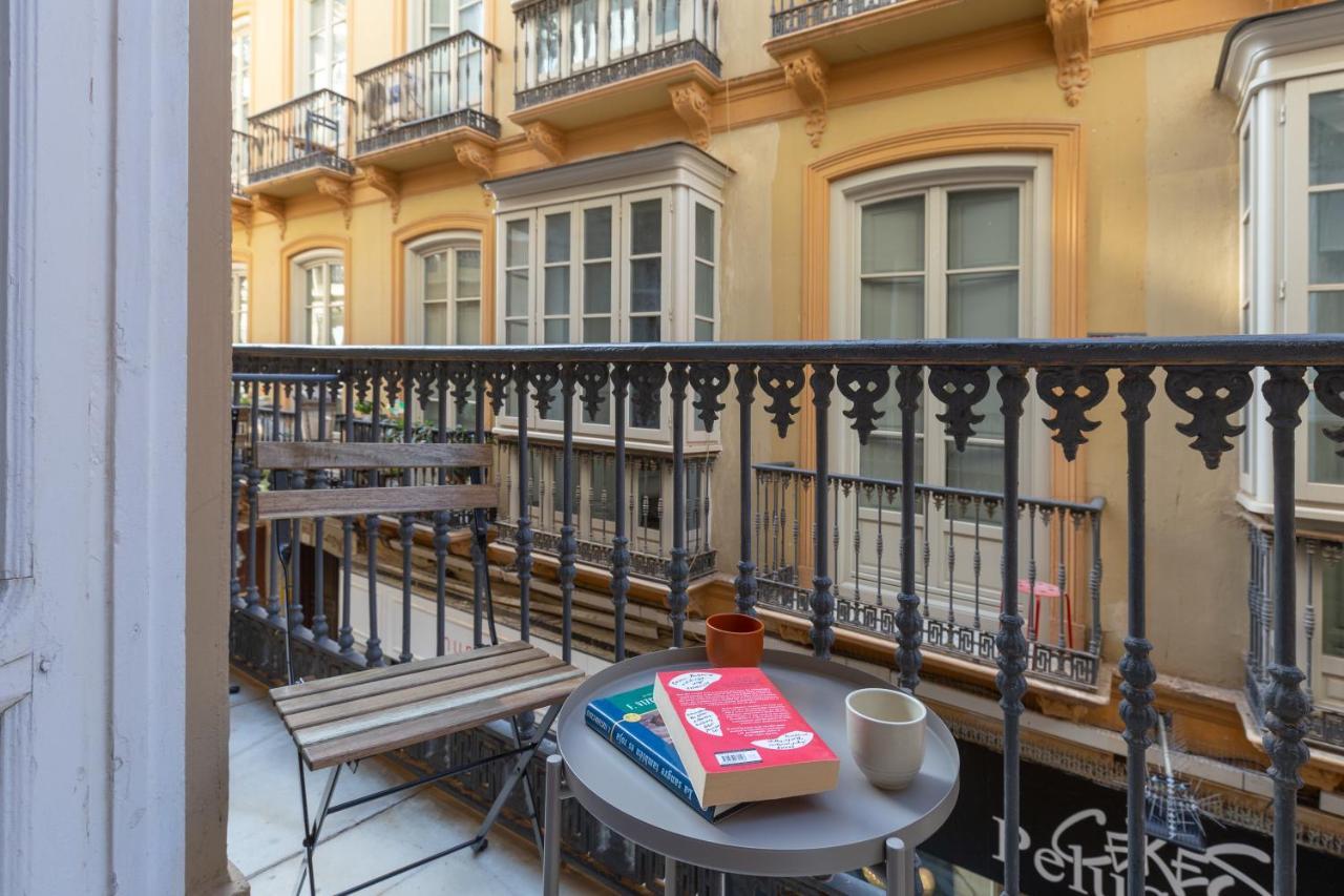 Puerta De Larios: Central Three-Bedroom Apartment With Balconies And Patio Málaga Eksteriør bilde